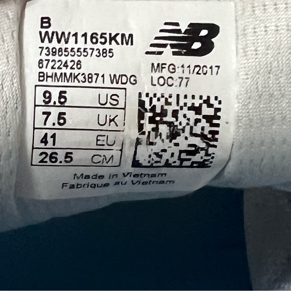 New Balance Fresh Foam Women's White Gray Running Athletic Sneakers Size 9.5 - Picture 11 of 15